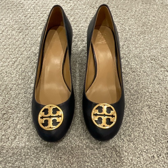 Tory Burch Chelsea Pump - Navy - Picture 3 of 7
